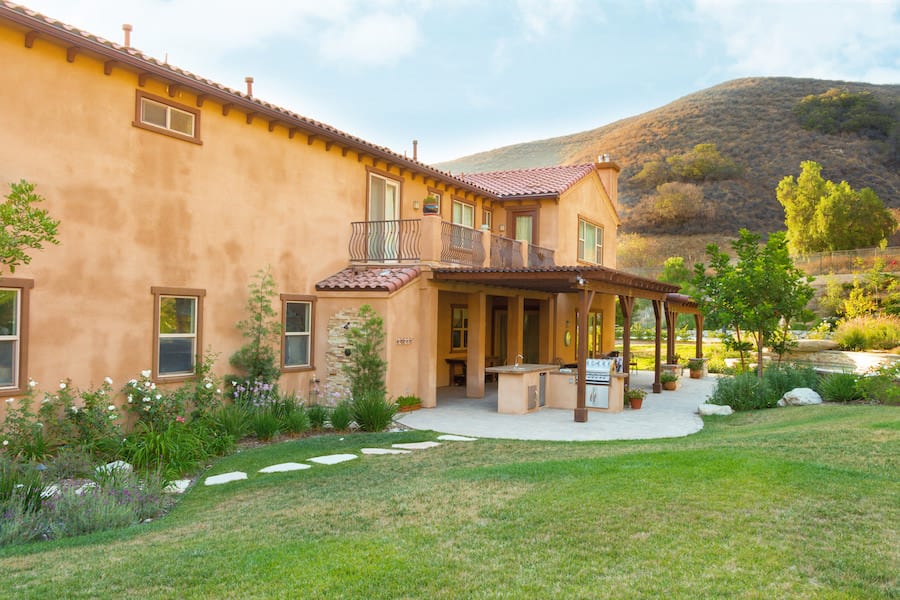 House with Mediterranean Plaster Walls
