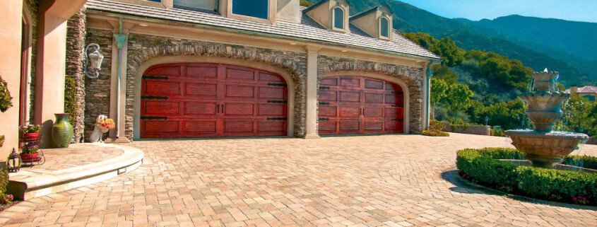 Hardscaping vs softscaping