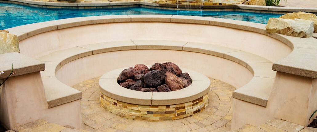 Fire pit and with pool design