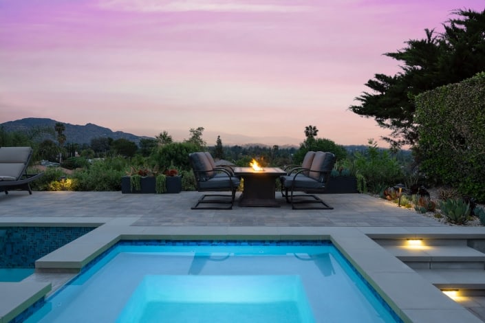 Fire feature table with paver patio