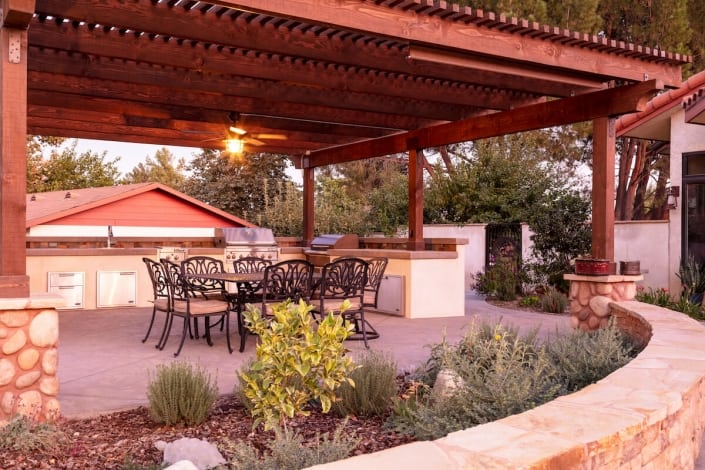 Outdoor Kitchen and Pergola