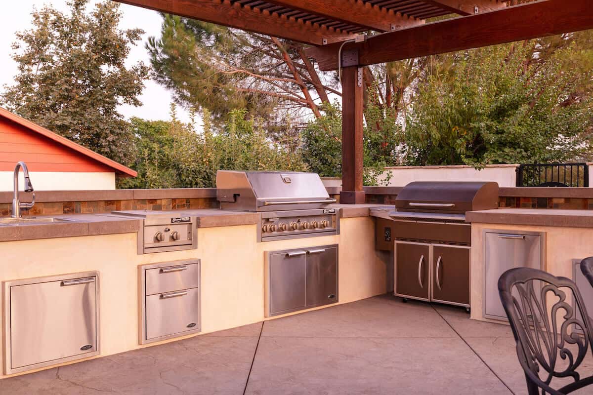 Ranch outdoor kitchen design